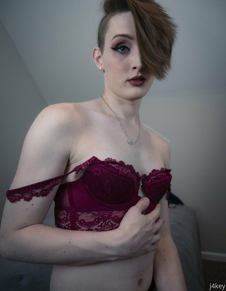 veroticajae modèle nu archive