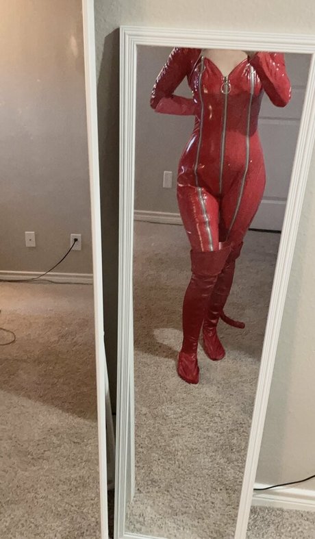 virtuallylewd erotic pornstar gallery