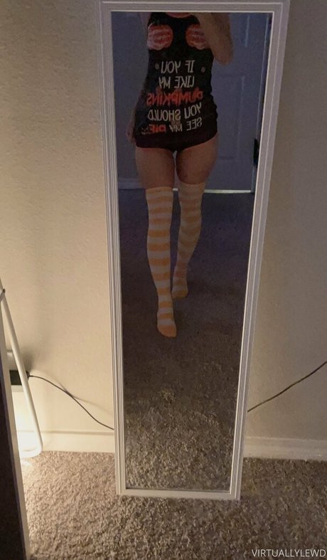 virtuallylewd estrella porno de arte fotos