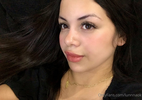 lunnnaok xxx estrella porno galería
