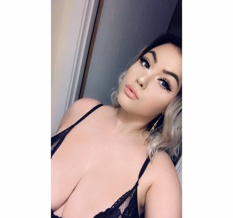 Kendall Rowan xxx star photos