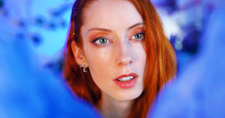 Miss Chloe ASMR actriz caliente archivo