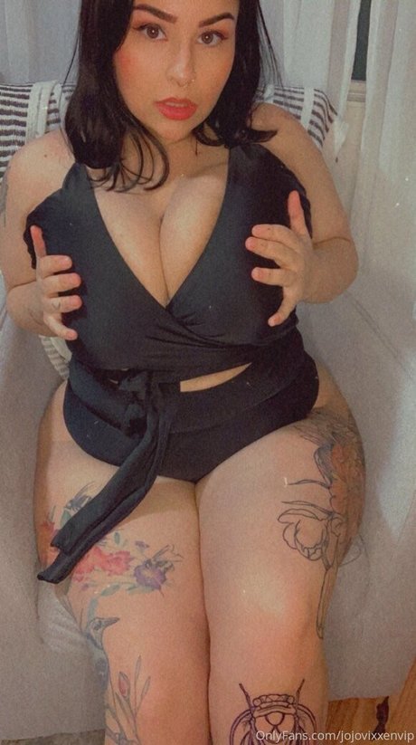 jojovixxenvip estrella porno xxx imágenes