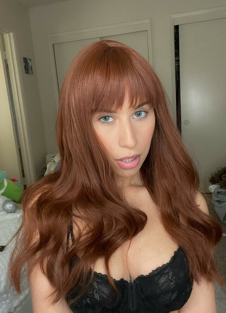 Espe ASMR modelo desnuda fotos