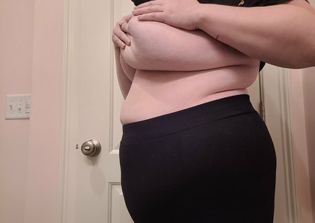 feedchromie porn model picture