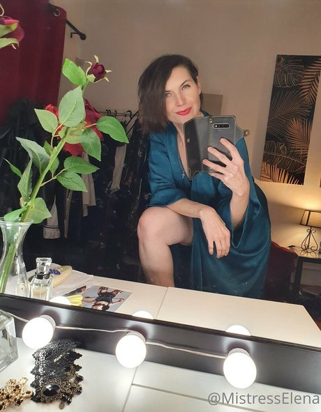 mistresselena modelo adulto archivo