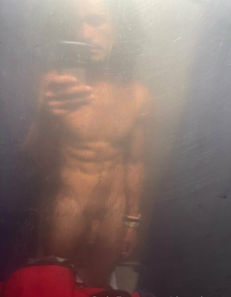 damdavey model nudes photos