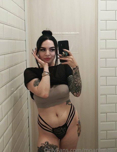 moanlouder sexo estrella galerías