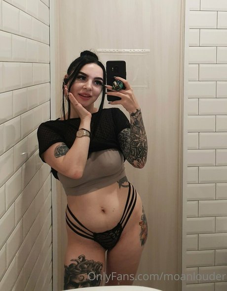 moanlouder sexo estrella galerías