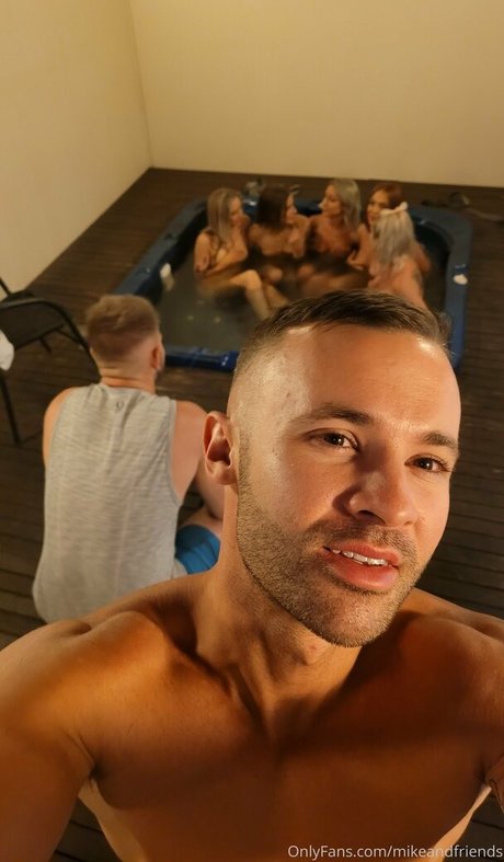 mikeandfriends belle actrice galeries