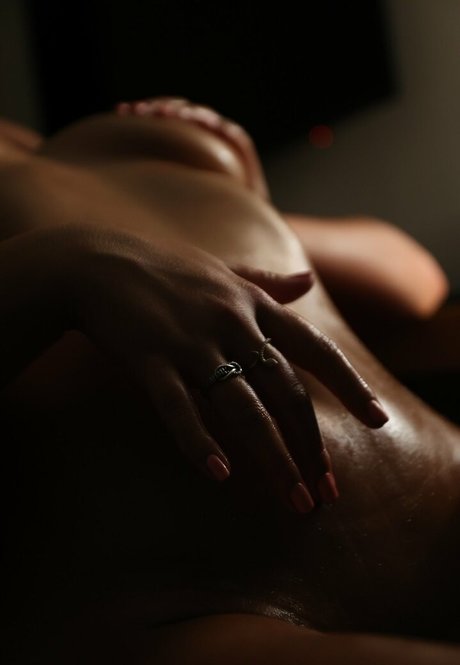 Kayla Pierce arte estrella porno foto