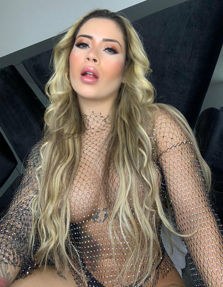 milf faux seins onlyfans exclusivité érotique collection