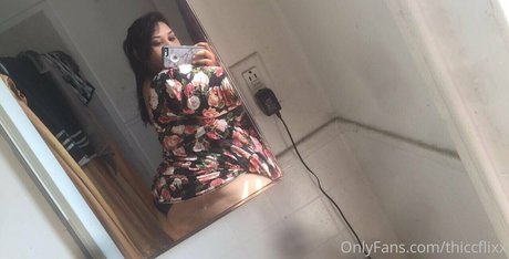 thiccflixx actriz de arte imágenes