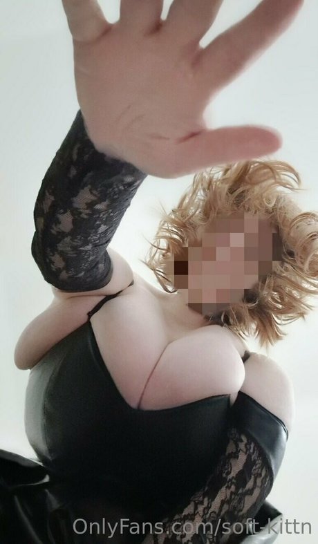 Soft kittn actrice nue photo