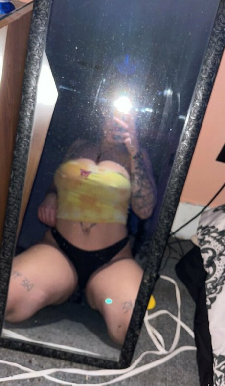 tattycheeks nude star pic