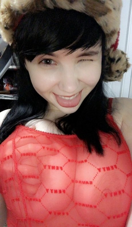 invadernoodles model xxx img