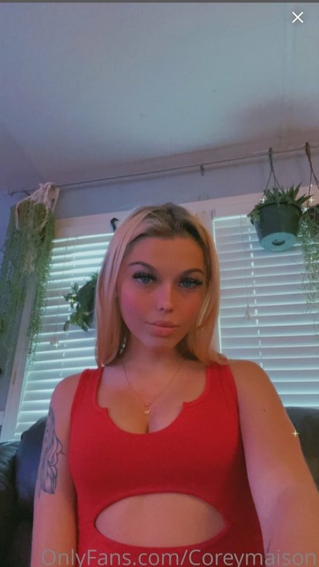 Corey Maison estrella libre galerías