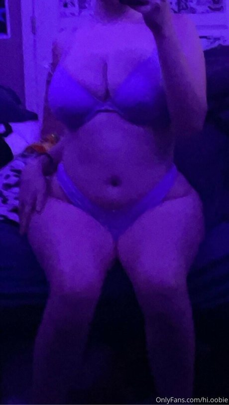 Hioobs actriz de desnudos fotos