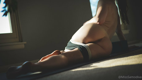 MissSamodiva star érotique collection