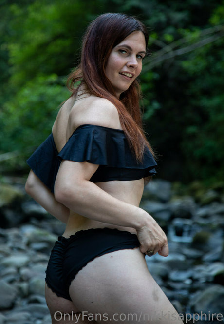 nikkisapphire hermosa estrella porno foto