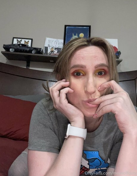 momoffduty star du porno érotique images