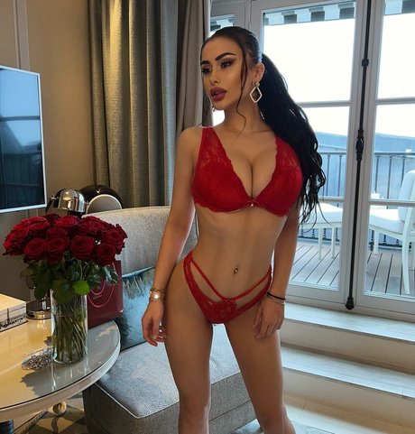 milf wife onlyfans adult pic