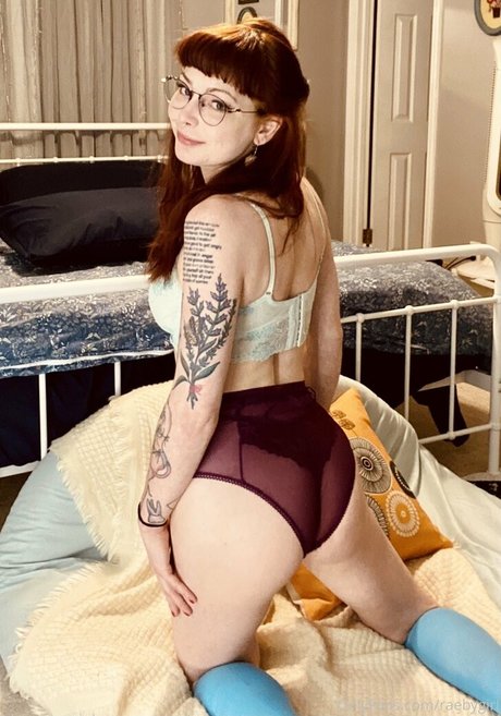 raebygirl actrice adulte collection