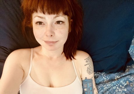 raebygirl estrella porno en alta definición fotos