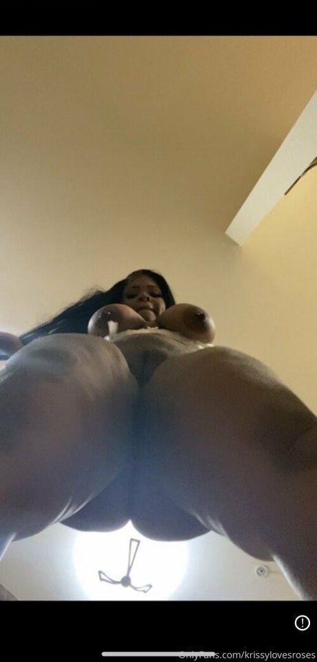 Krissylovesroses modelo sexy galería