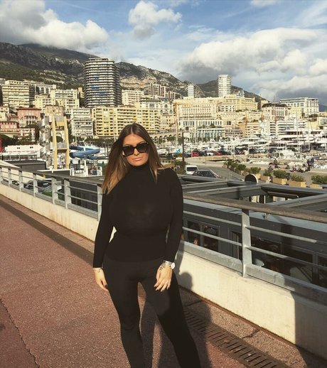 Agne Agnieska estrella porno galerías