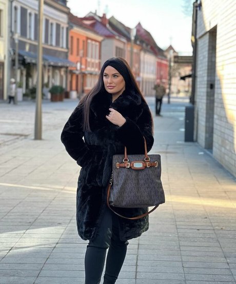 Agne Agnieska modèle sympa archive