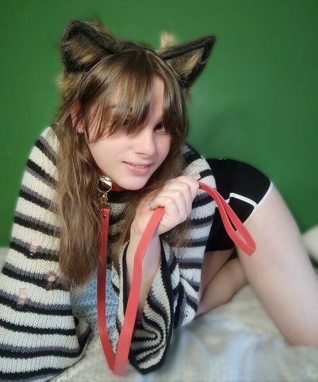 Alix Fembug model exclusive photo