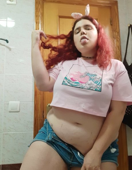 Trío en la piscina onlyfans desnudo mejor imágenes