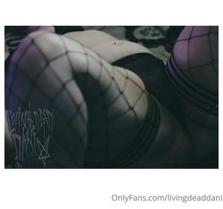 livingdeaddani high quality star photo