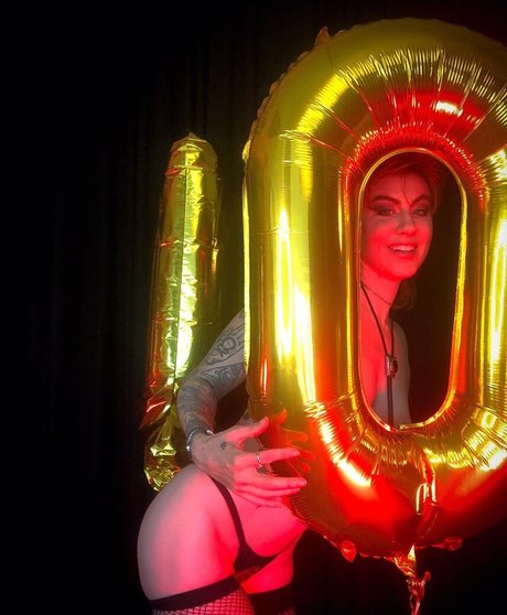 DanikaXIX actriz caliente galería