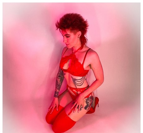 DanikaXIX modèle gratuit archive