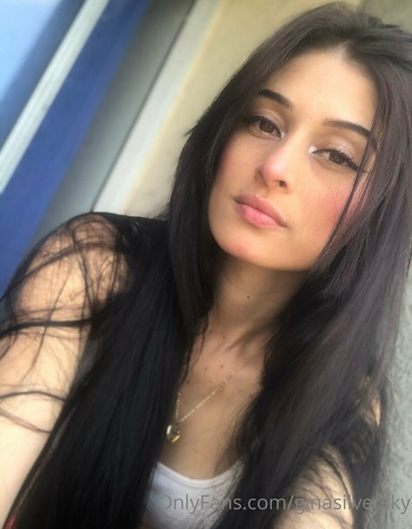 ginasilversky model naked photos