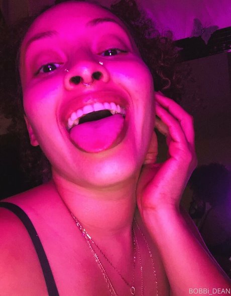 Bobbi dean desnudos de estrellas galería