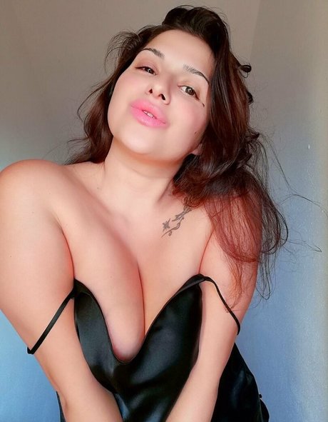 ciccina estrella porno exclusiva fotos