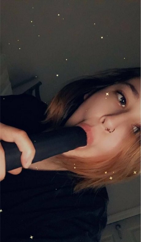 imasmartalexx model sexy pic