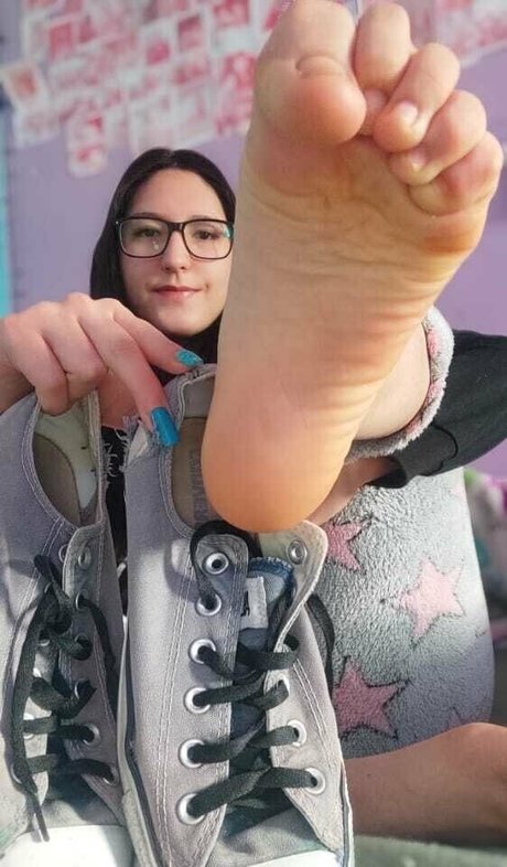 thawniefeet xxx pornstar gallery