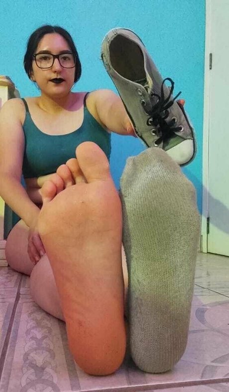 thawniefeet art pornstar photos