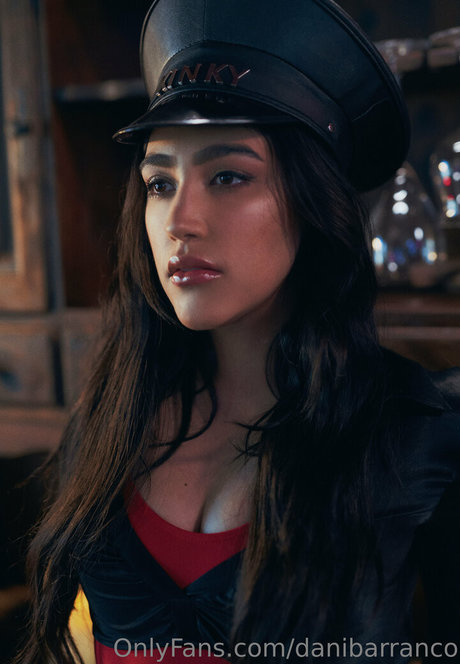 Daniela Barranco modèle gratuit collection