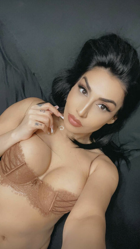 Mynameiszaraaa pornstar sexy galleries