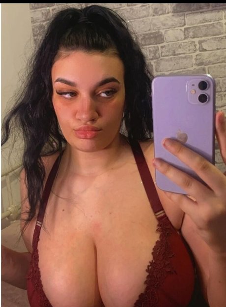 Chloe Ann Whitham estrella porno de arte foto