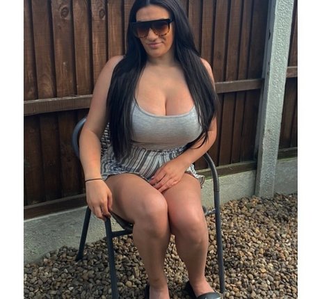 Chloe Ann Whitham star pic