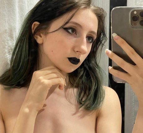 Ashley Rossy actrice libre galeries