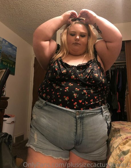 plussizecactusflower2 xxx star pictures