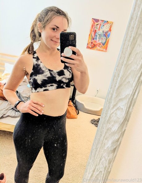 laurawould123 modèle de sexe img