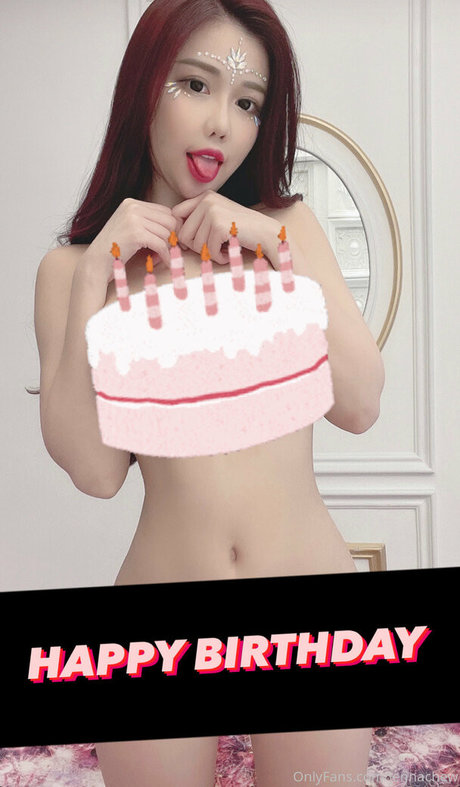 jennachew modèle artistique galerie